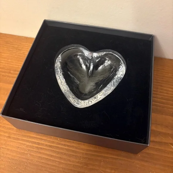 Simon Pearce Highgate Heart Dish - NEW IN BOX - Picture 1 of 5